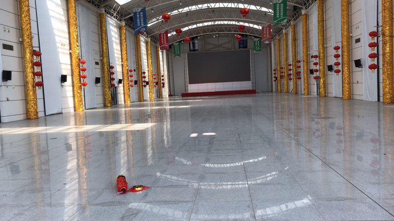 展台搭建代理加盟：揭秘背后的行业逻辑与关键要点