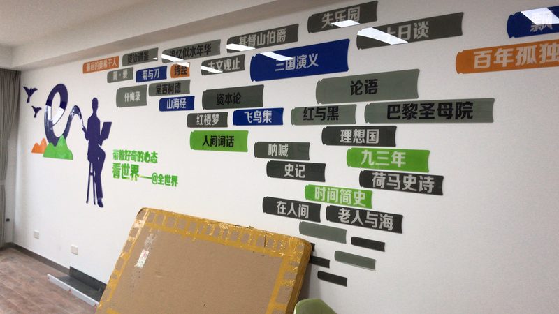 选择一家具有丰富经验和专业能力的logo设计团队至关重要。他们应具备以下特点：